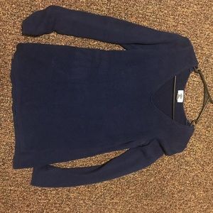 Light sweater v neck